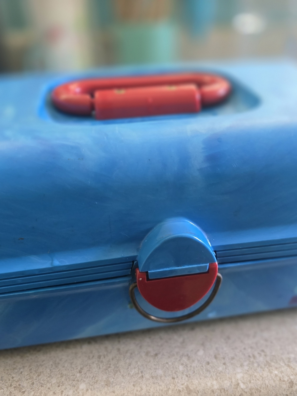 Caboodles Blue Storage Case with Red Accents